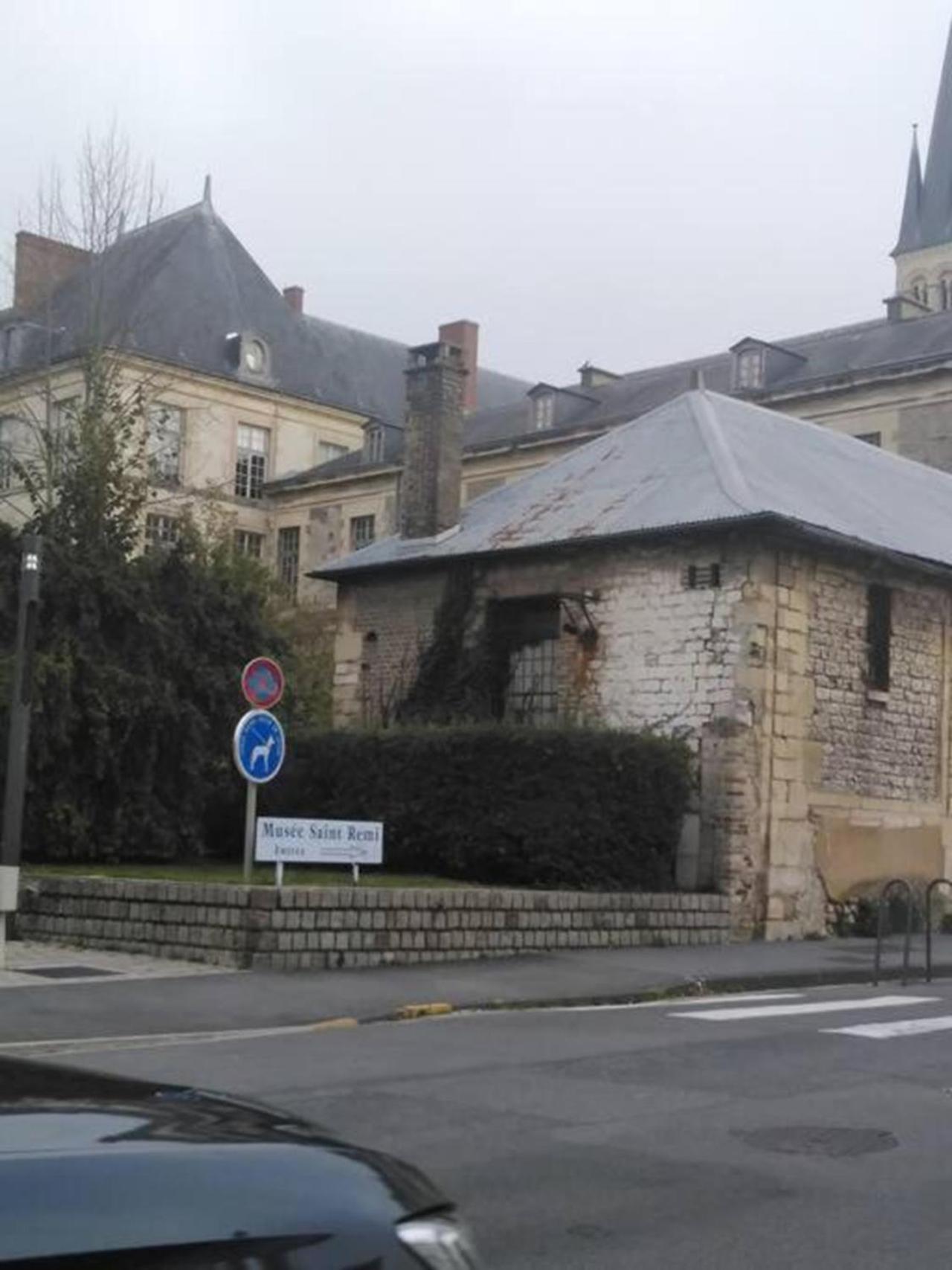 Apartment Centre-ville - 2 - 6 Personnes Au 1 Er Etage Reims