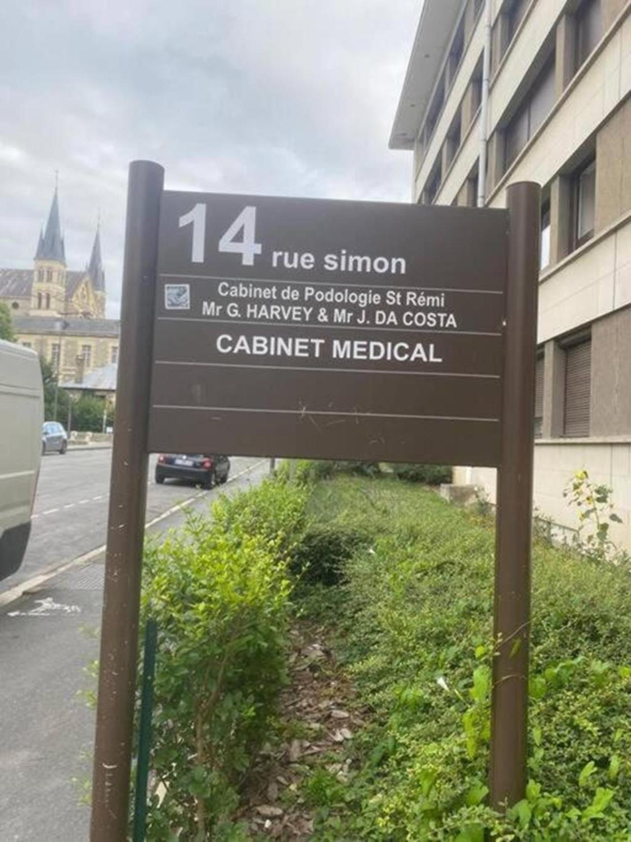 Centre-ville - 2 - 6 Personnes Au 1 Er Etage * Reims
