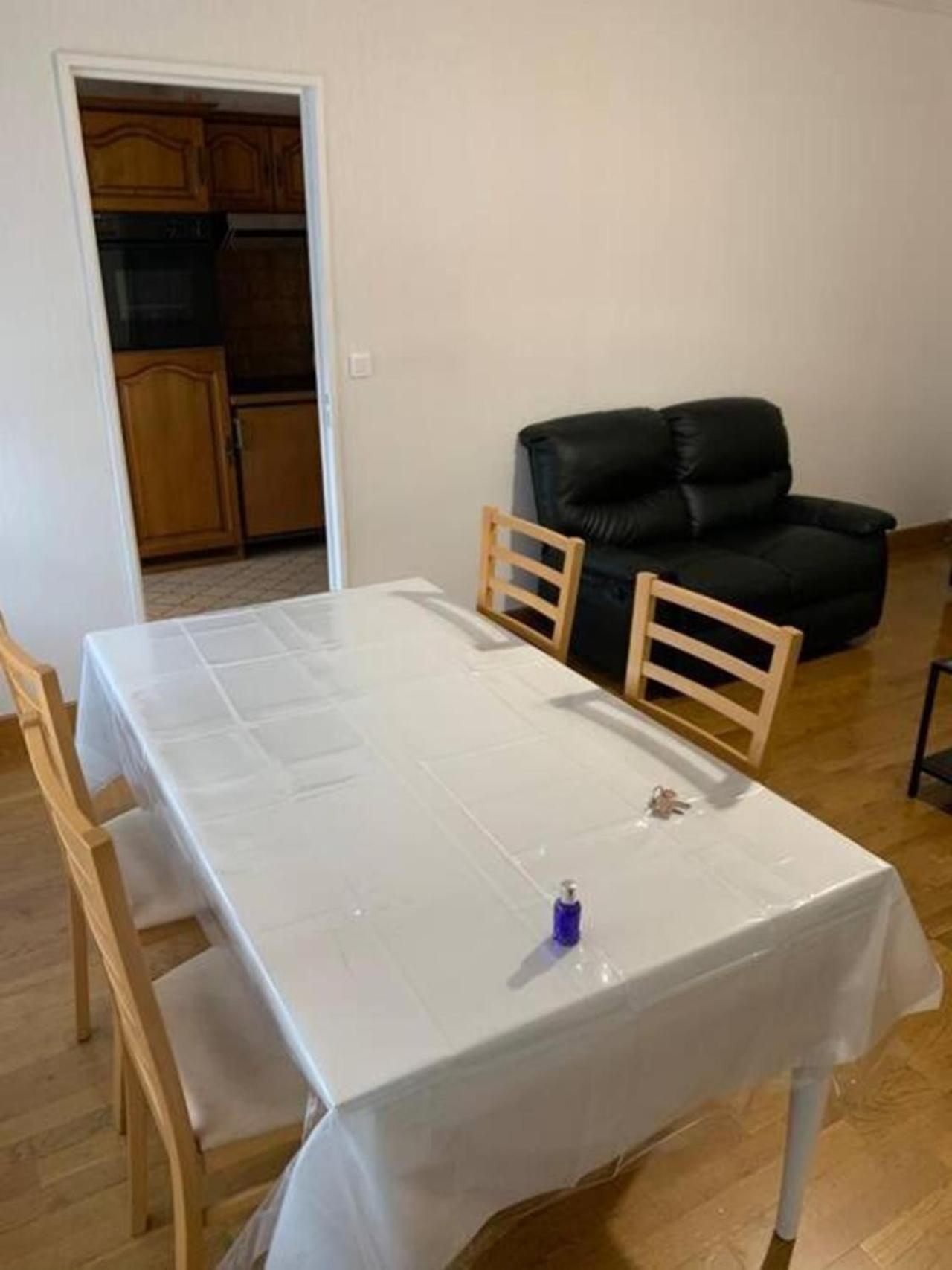 Centre-ville - 2 - 6 Personnes Au 1 Er Etage *